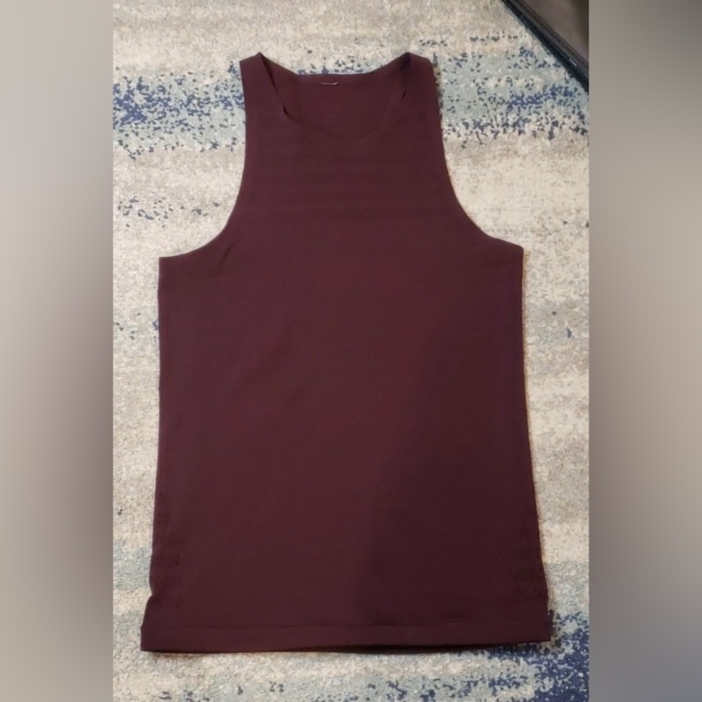 Lululemon Top Maroon Size 8 Pre-loved but in excellent condition